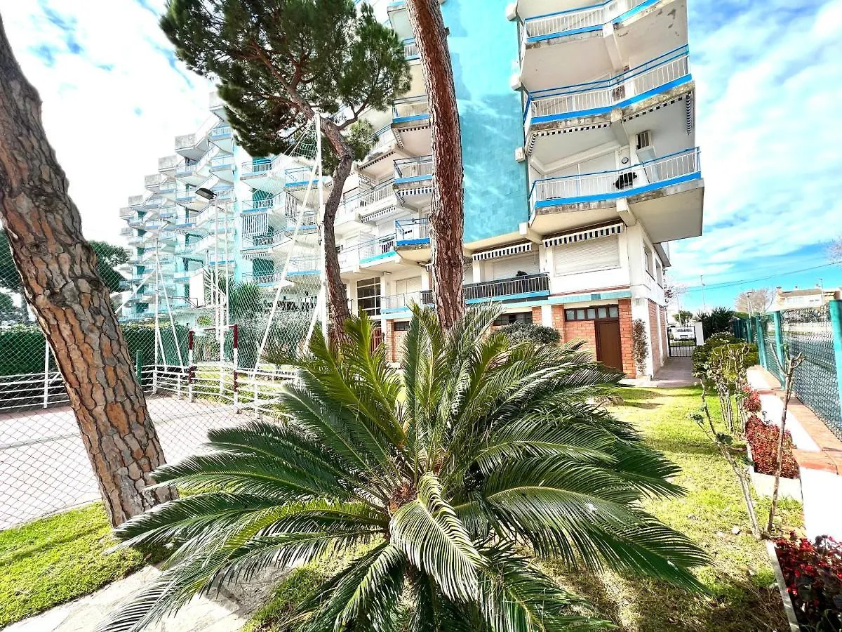 Oriol Center Apartments