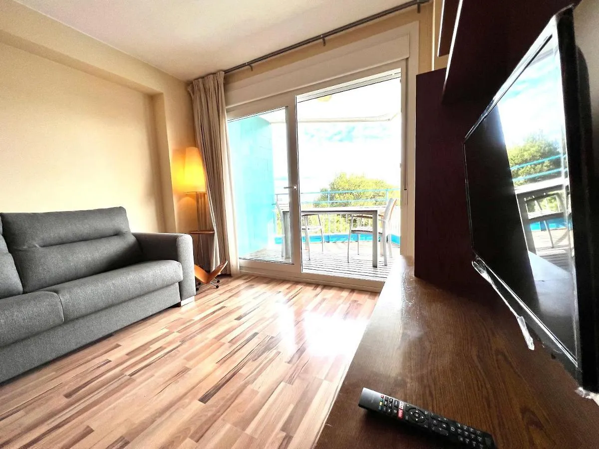 Oriol Center Apartments